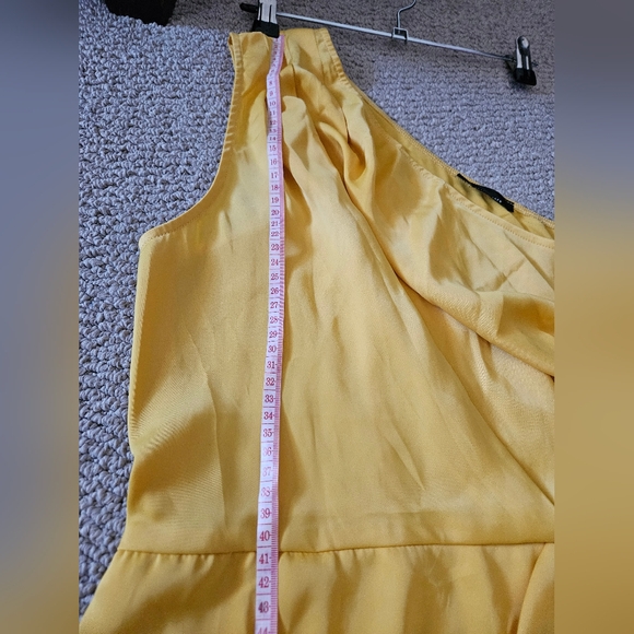 Pretty Garden Satin Dress - Picture 4 of 5